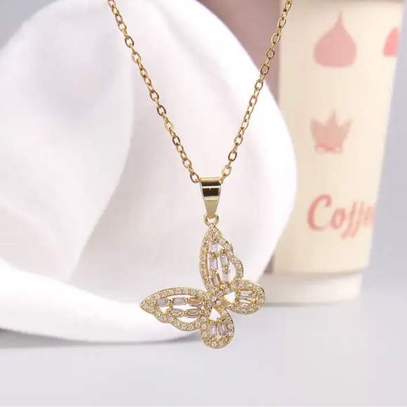 Jewelry - 18k gold plated butterfly AAA zirconium necklace